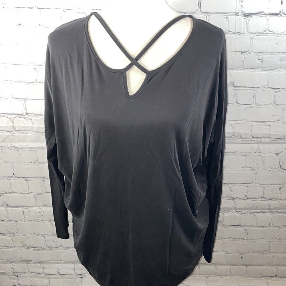 🖤✨ Francesca’s Black Top - Size Small - Very Soft - Long Sleeved